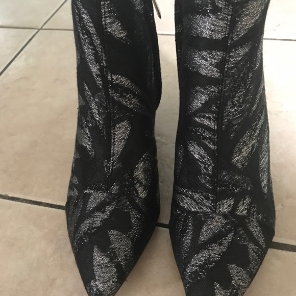 Sam Edelman Kinzey ankle booties size 6 - Picture 3 of 5